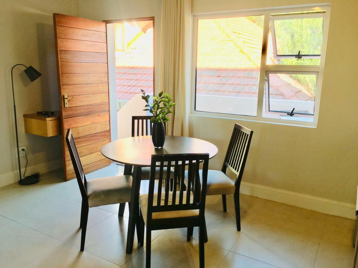 Kilkenny Cottages 2 Bedroom Unit Йоханесбург Екстериор снимка