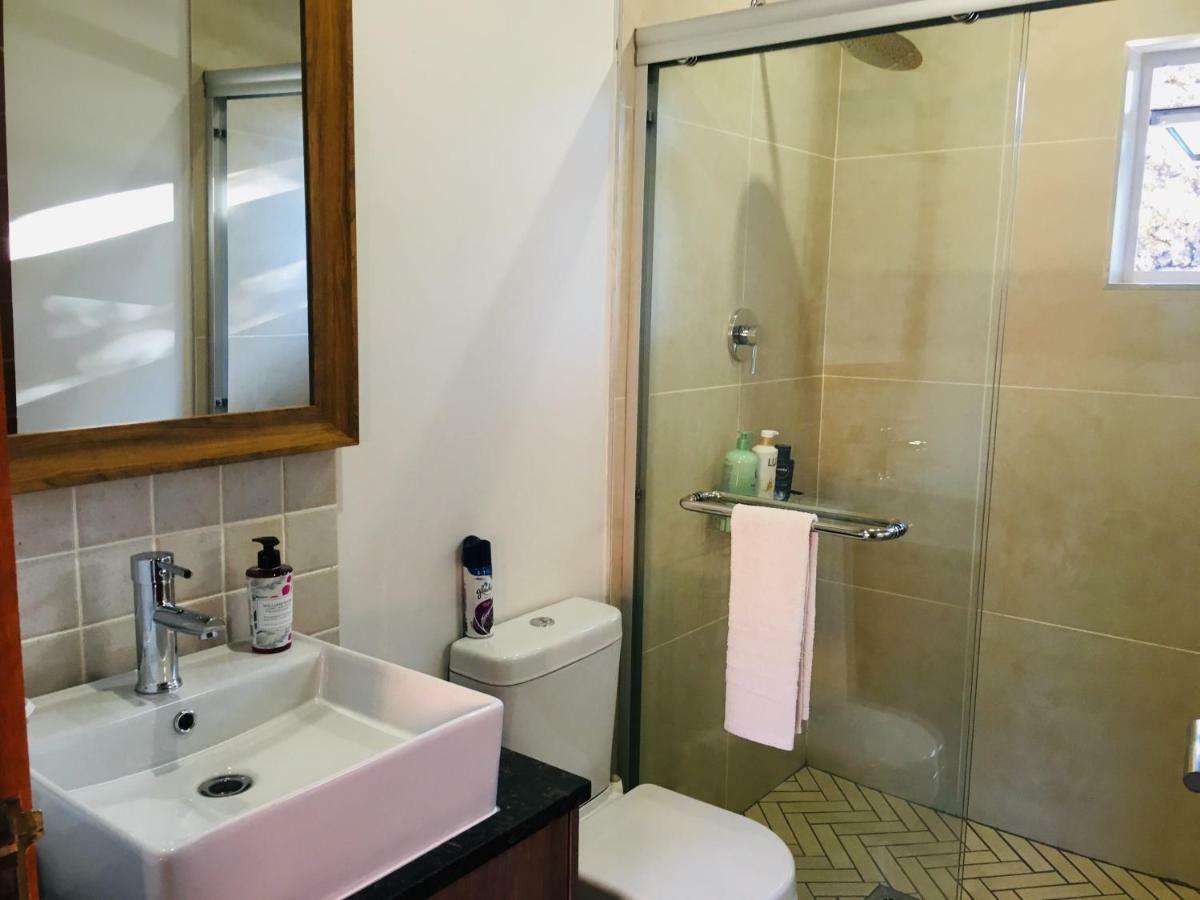 Kilkenny Cottages 2 Bedroom Unit Йоханесбург Екстериор снимка